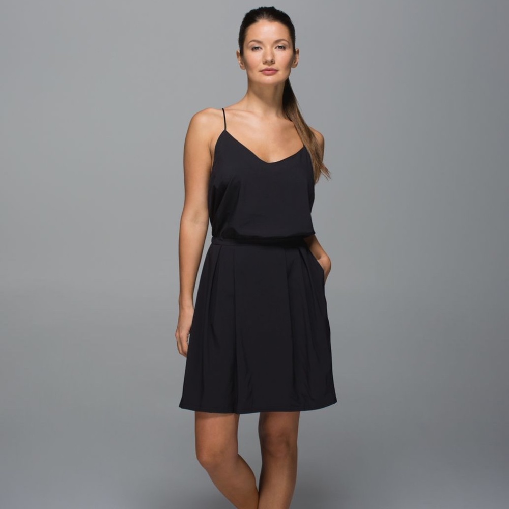 Lululemon City summer dress - sz 6 - black